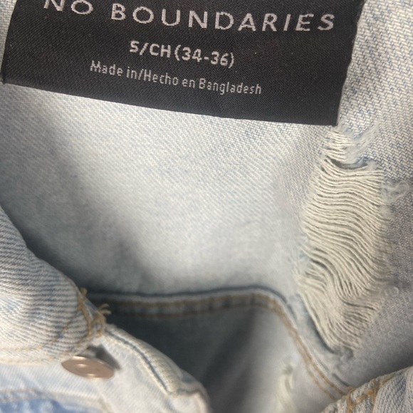 No Boundaries Jean Jacket - Picture 4 of 4